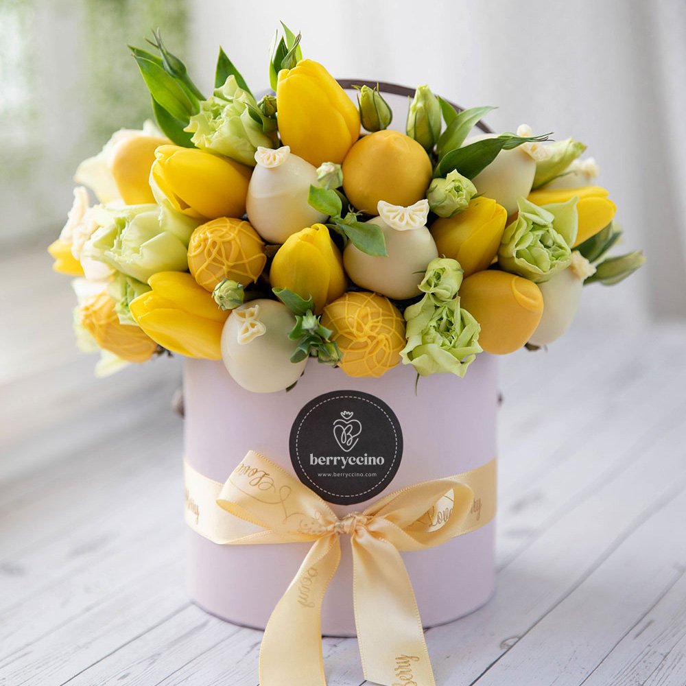 yellow chocolate covered strawberry bouquet