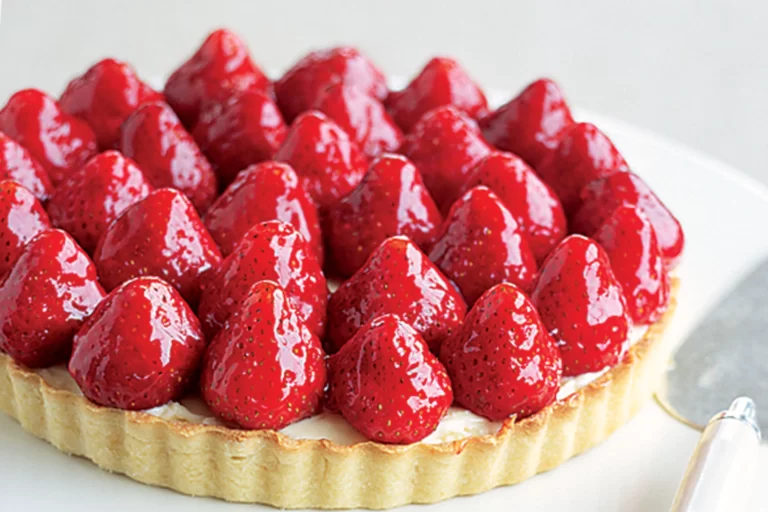 strawberry and cream tart love berry