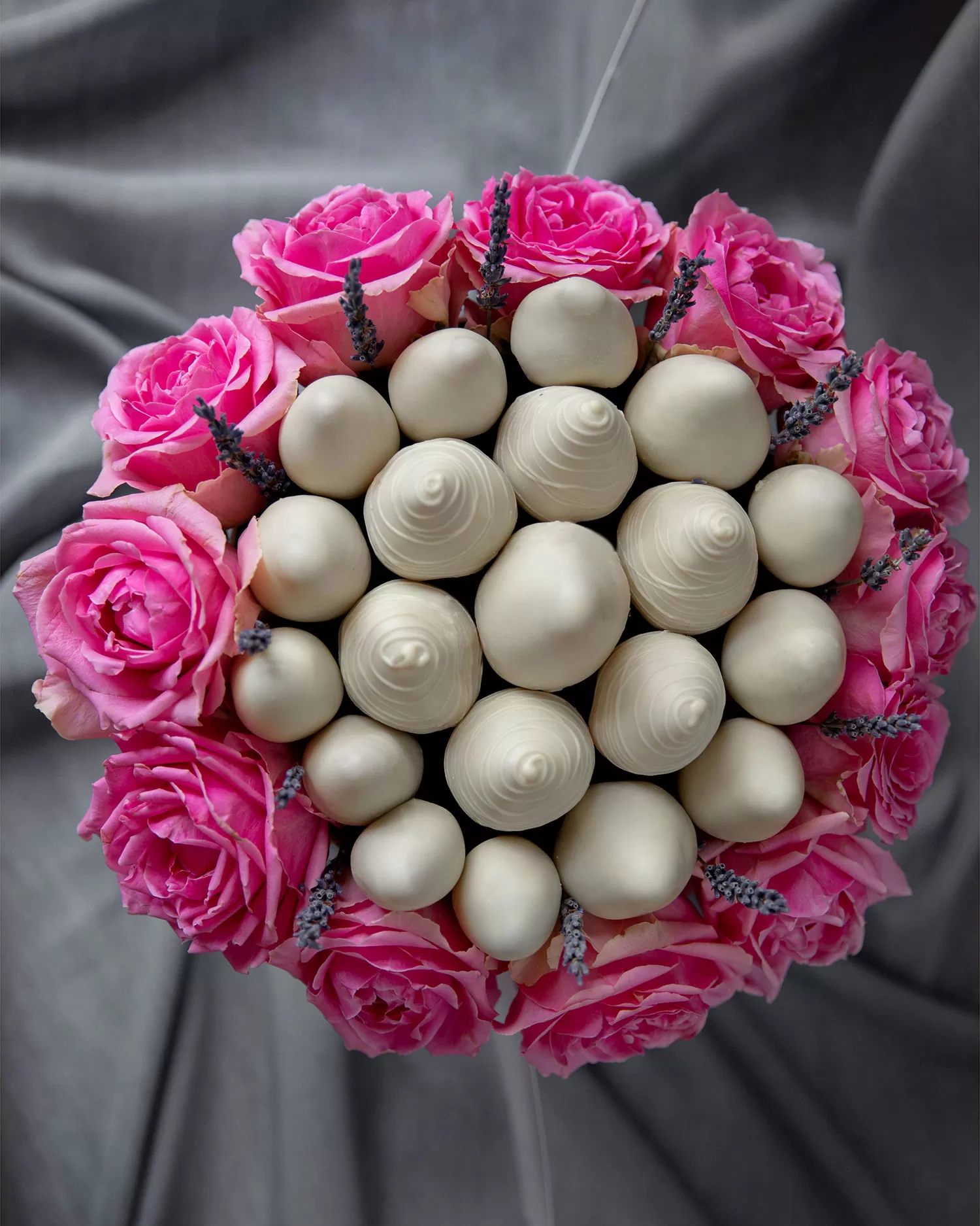 redrosebouquetwithflower