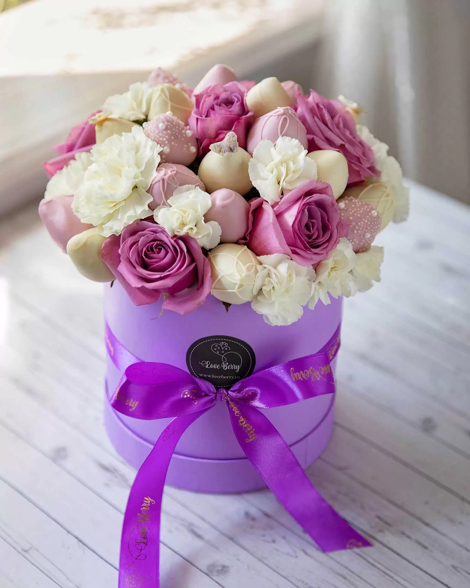 rosewithchocolatestrawberrie