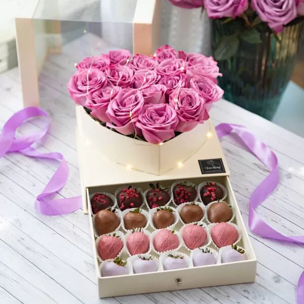 roses with chocolate strawberry box