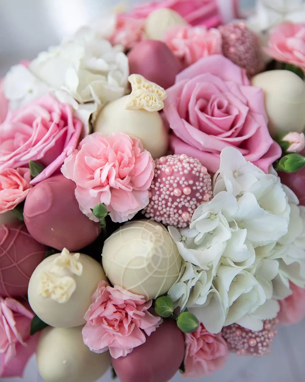 girl baby shower chocolate covered strawberries