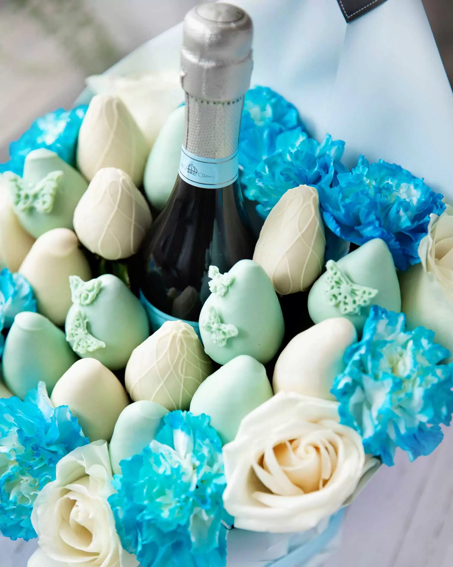 chocolate strawberries with MOET Champagne