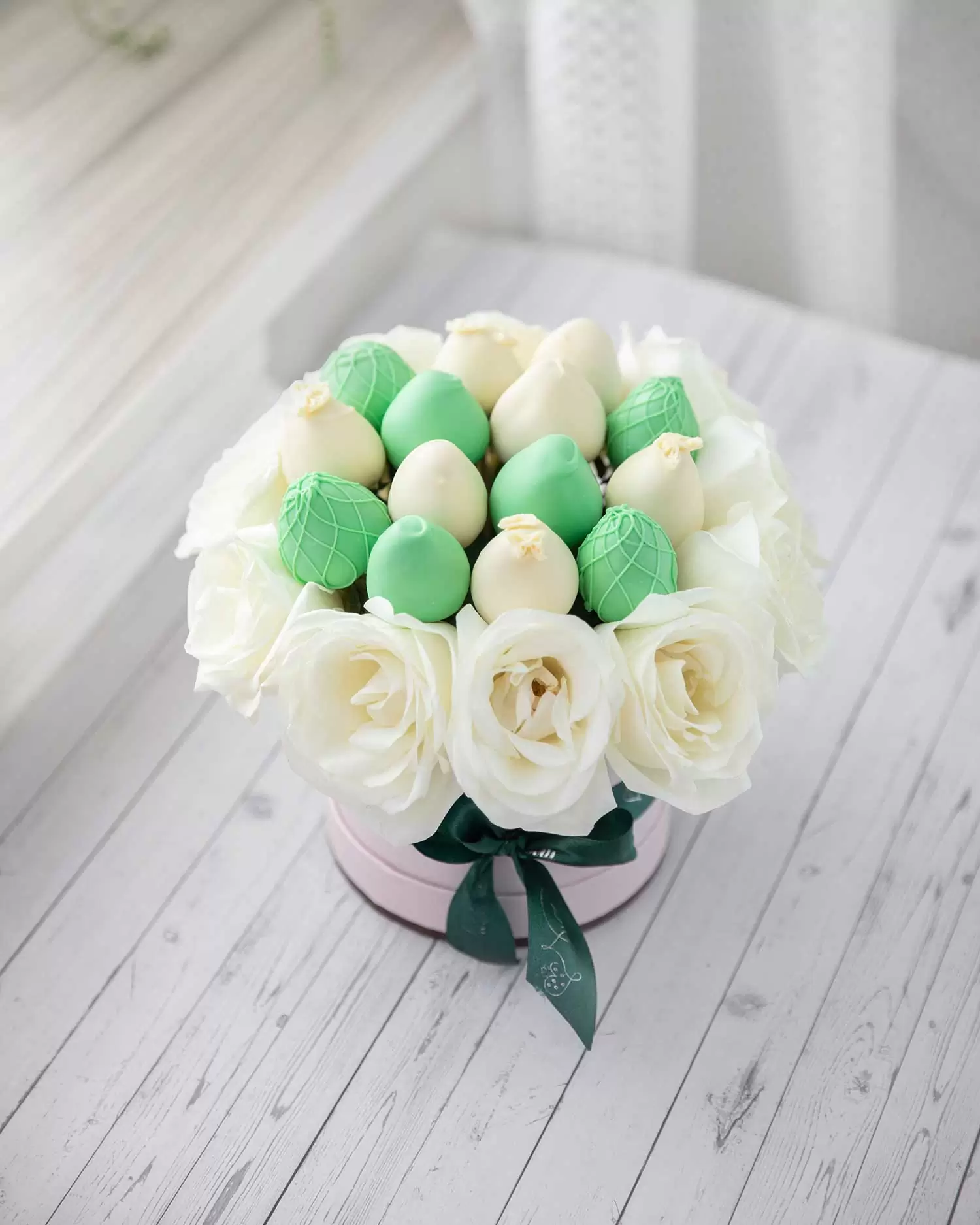 greenandwhitechocolatestrawberry