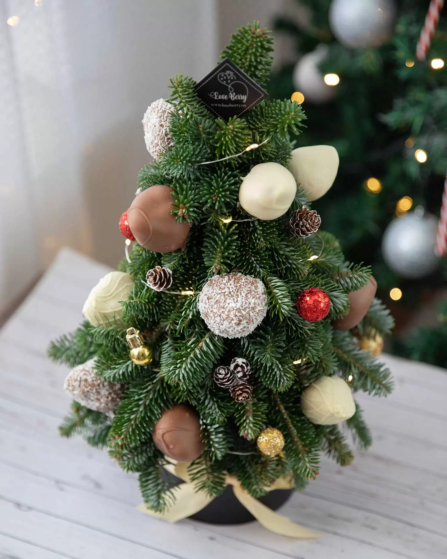 Christmas Chocolate Strawberry Tower