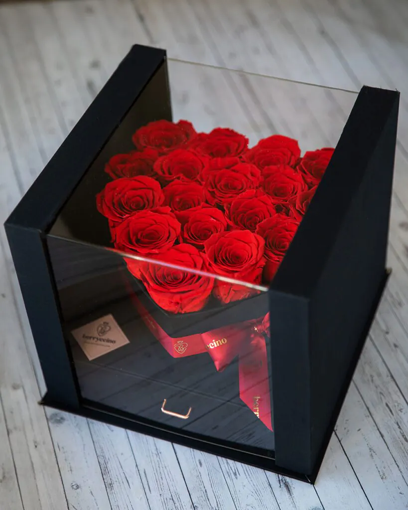 red rose bouquet with Ferraro rocher chocolate