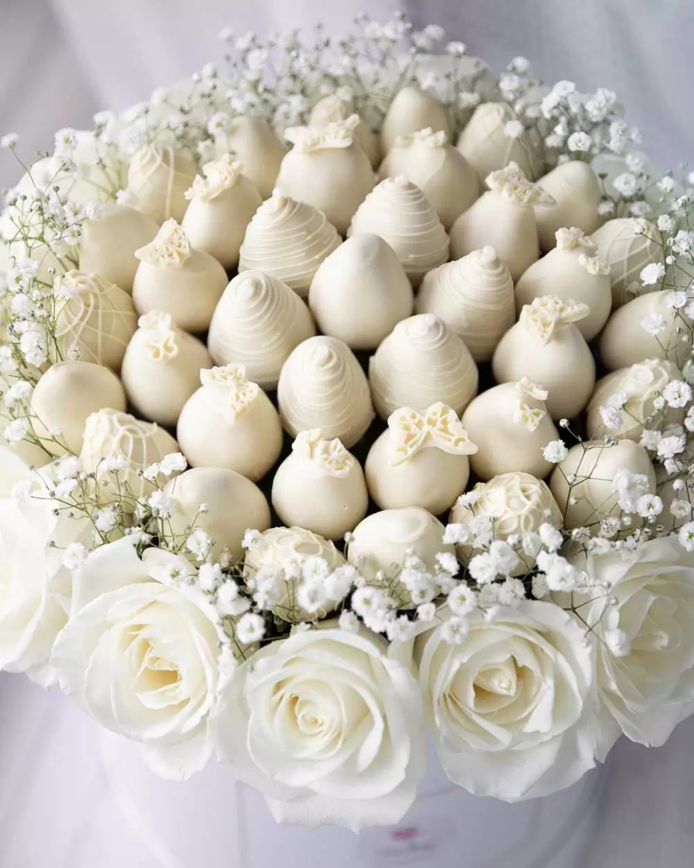 Chocolate covered strawberries for wedding reception