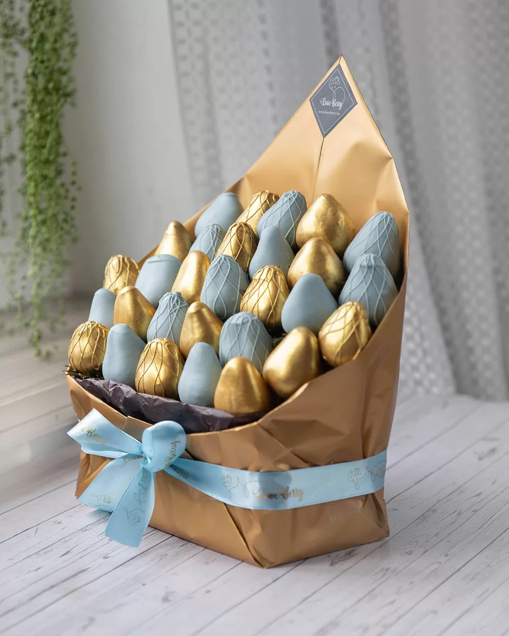 boyfriend chocolate covered strawberries for him