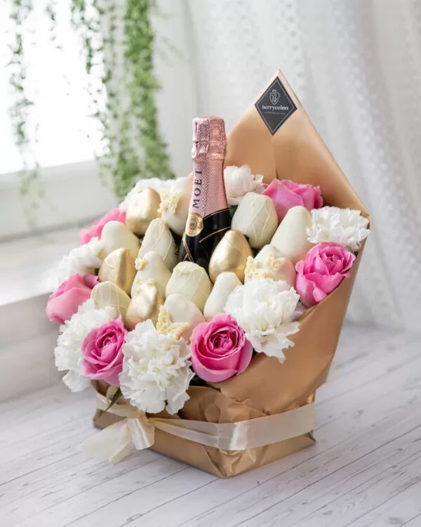 champagne and chocolate covered strawberry arrangement
