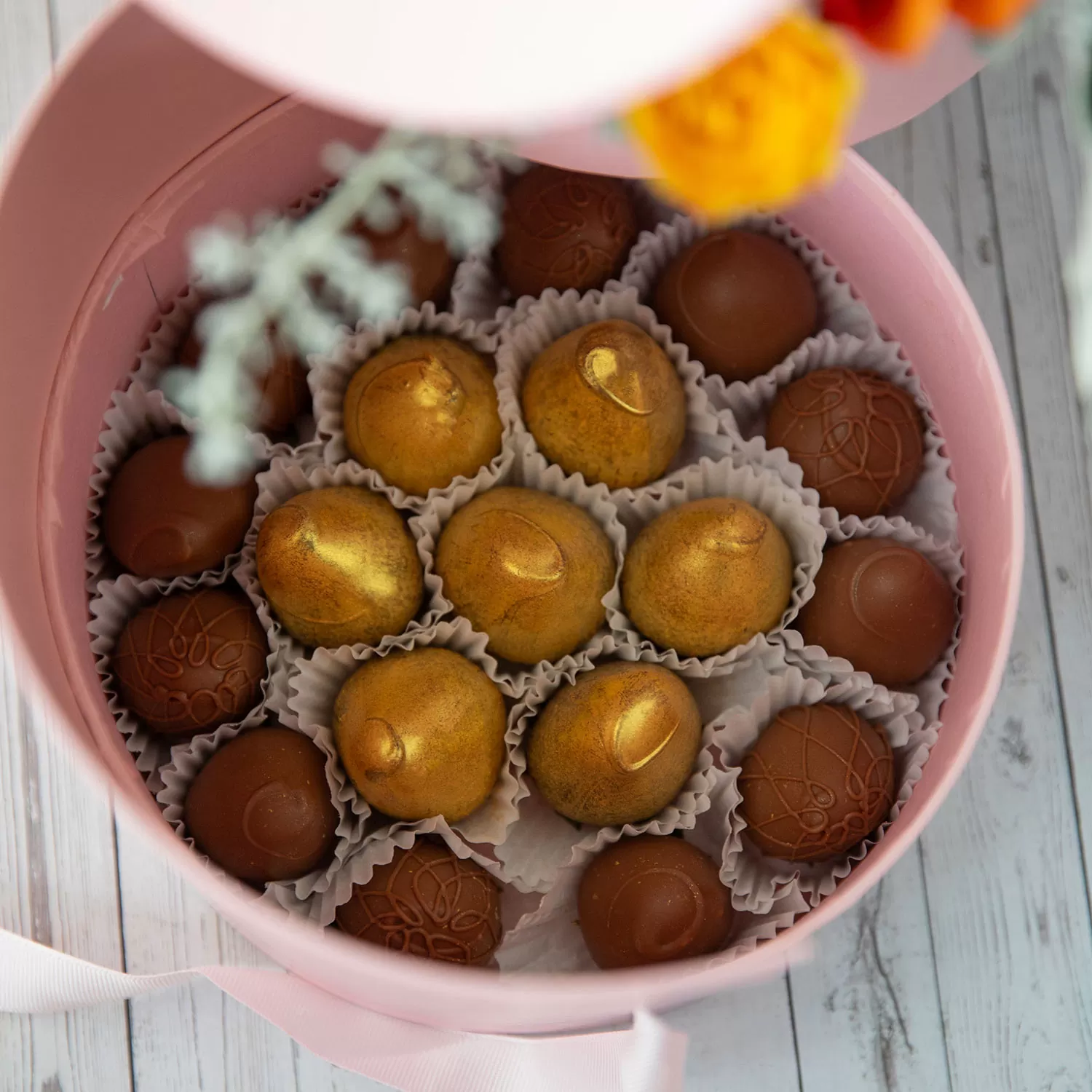 Fall chocolate covered strawberry arrangements