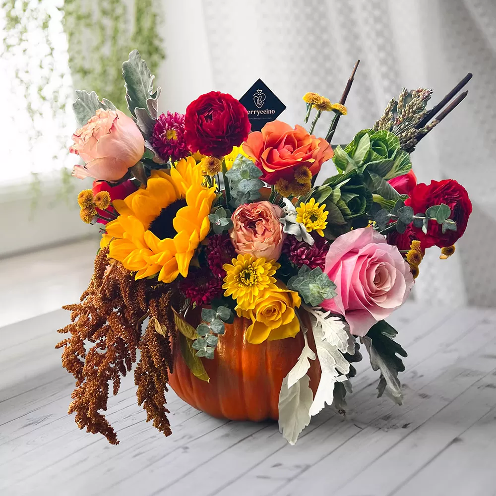 Thanksgiving Pumpkin Strawberry Arrangement