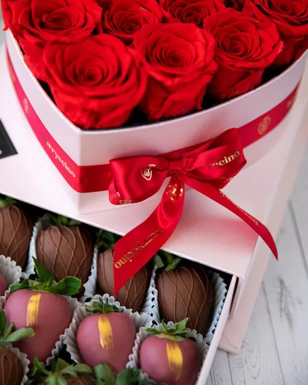 Elegant heart-shaped chocolate-covered strawberry and rose combo