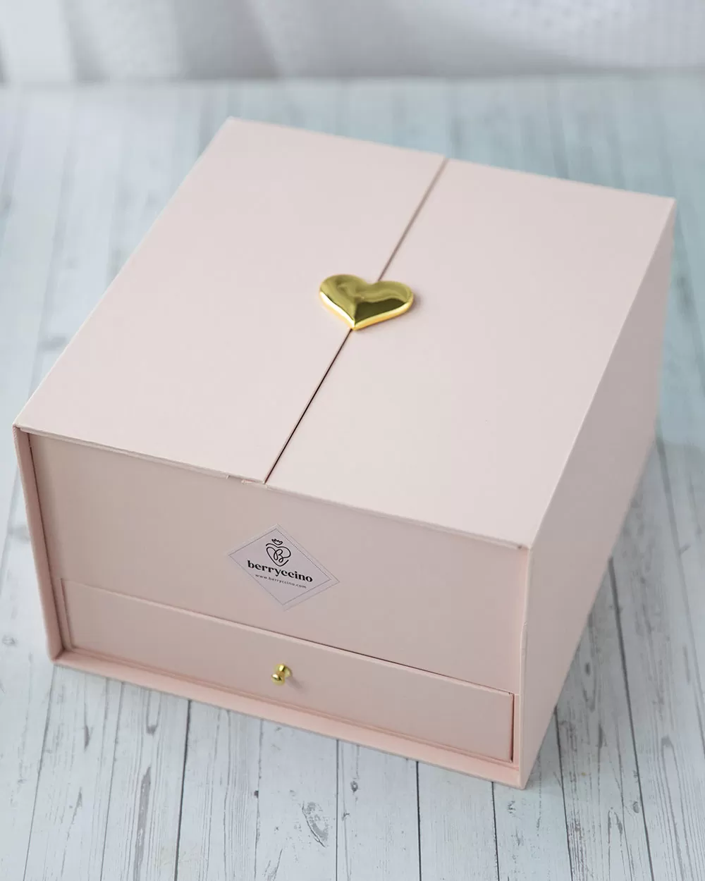 Romantic red rose and chocolate strawberry gift box