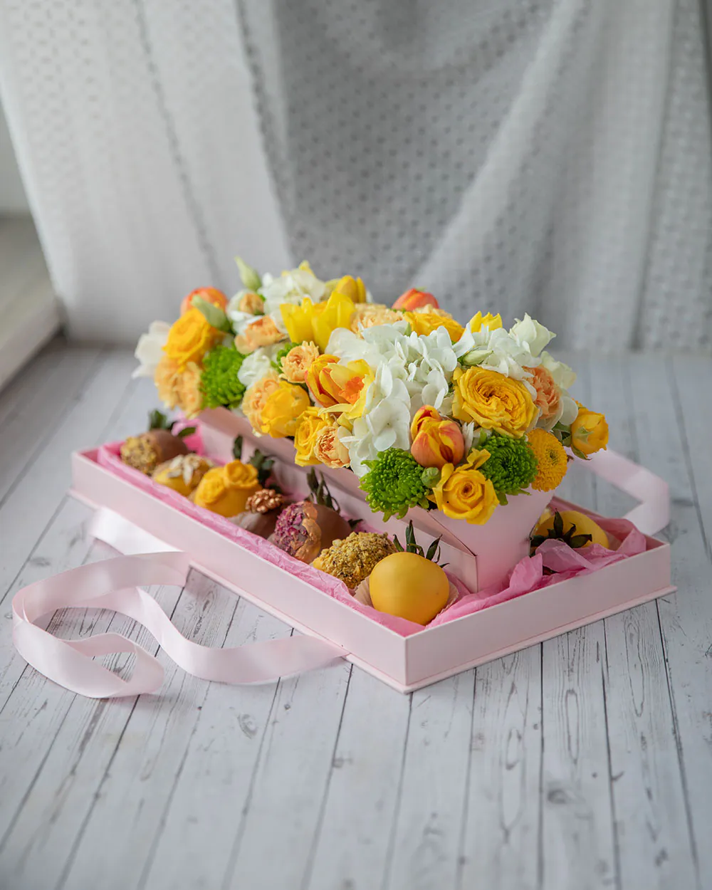 shaped chocolate covered strawberries