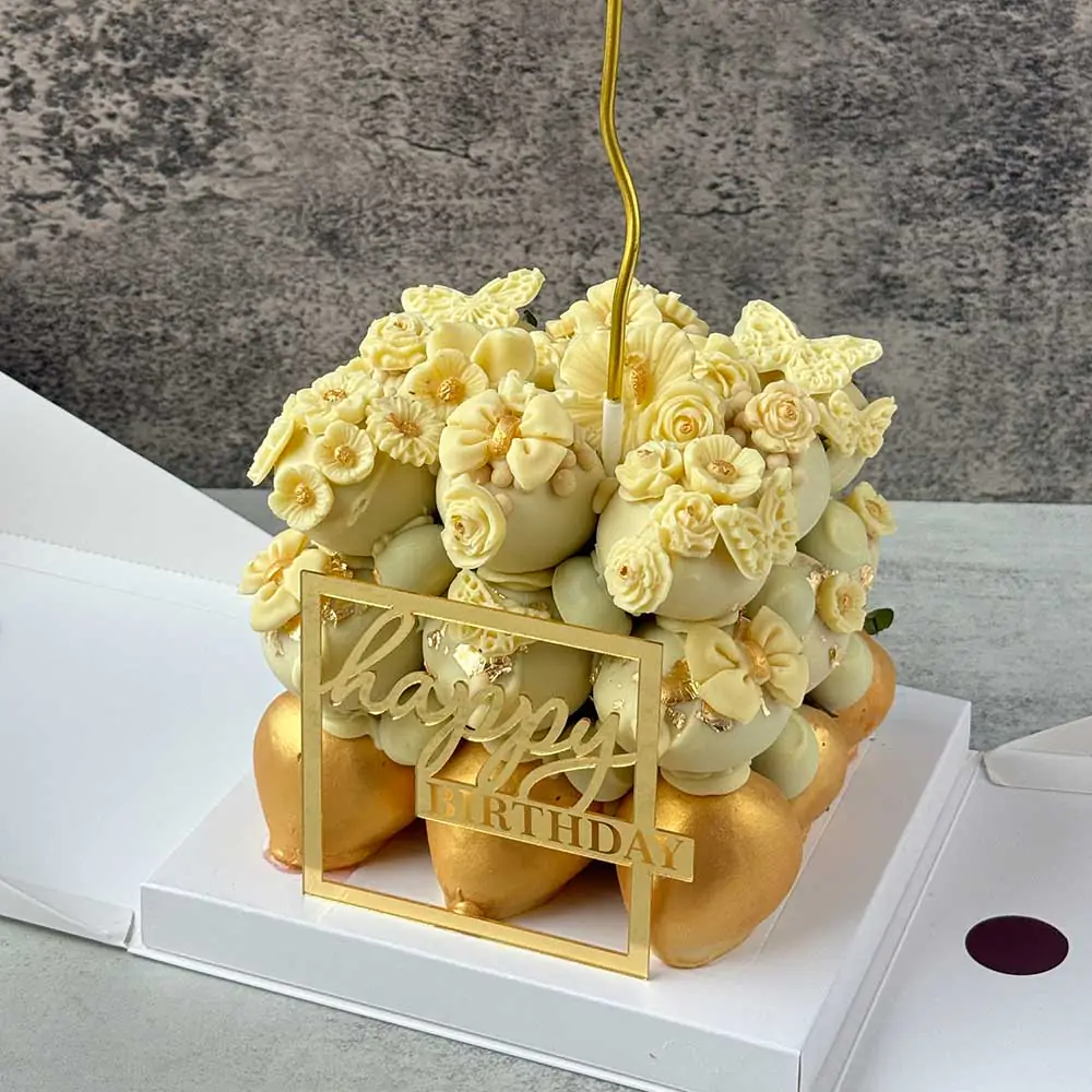 Gold Chocolate Strawberry Cake - White Chocolate - Image 7