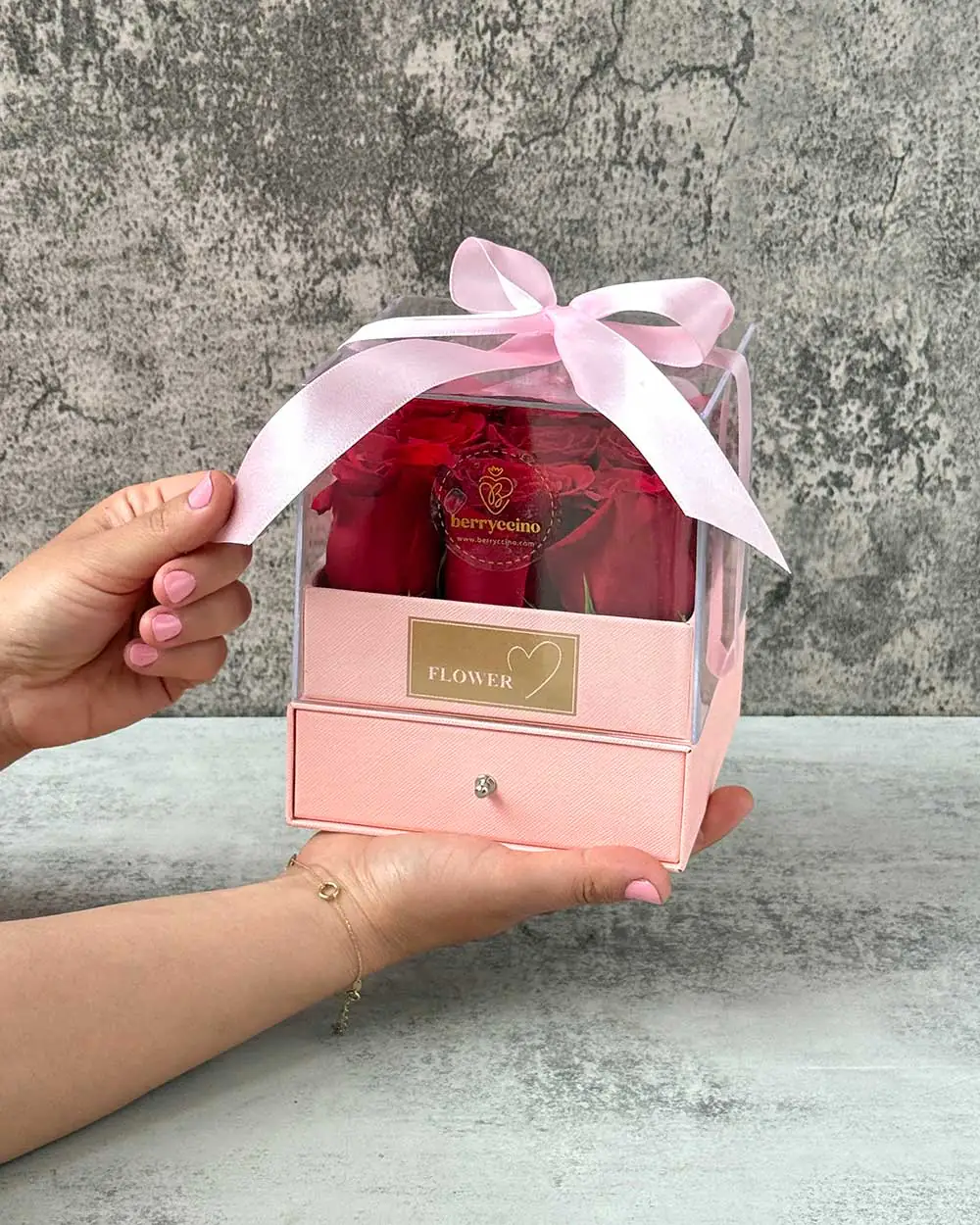 Elegant Mother’s Day floral and chocolate gift from Berryccino