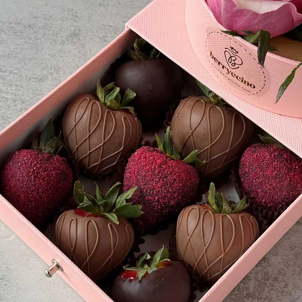 Mother’s Day gift box with roses and chocolate covered strawberries NYC